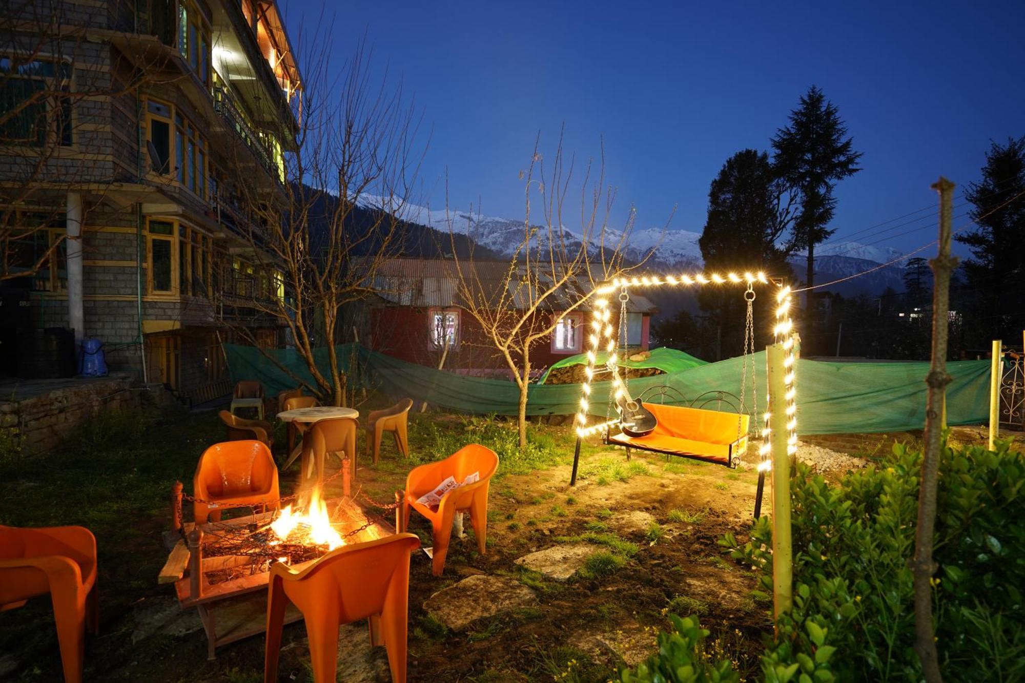Woods Villa Cottages Manali - 1,2,3,4 Cottages & Villas Available In Manali With Scenic Mountain View Экстерьер фото