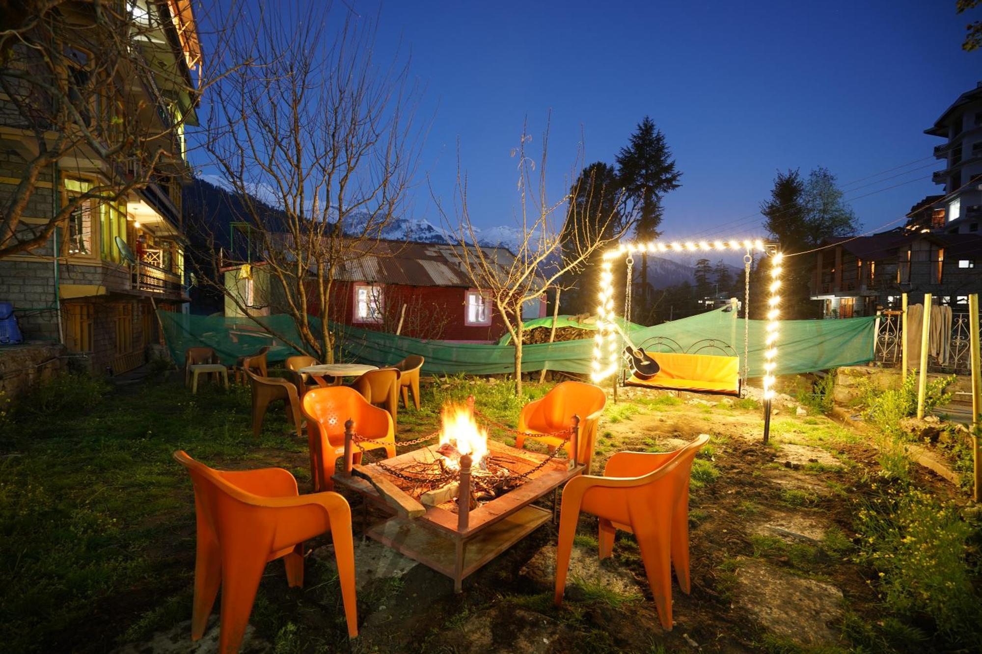 Woods Villa Cottages Manali - 1,2,3,4 Cottages & Villas Available In Manali With Scenic Mountain View Экстерьер фото